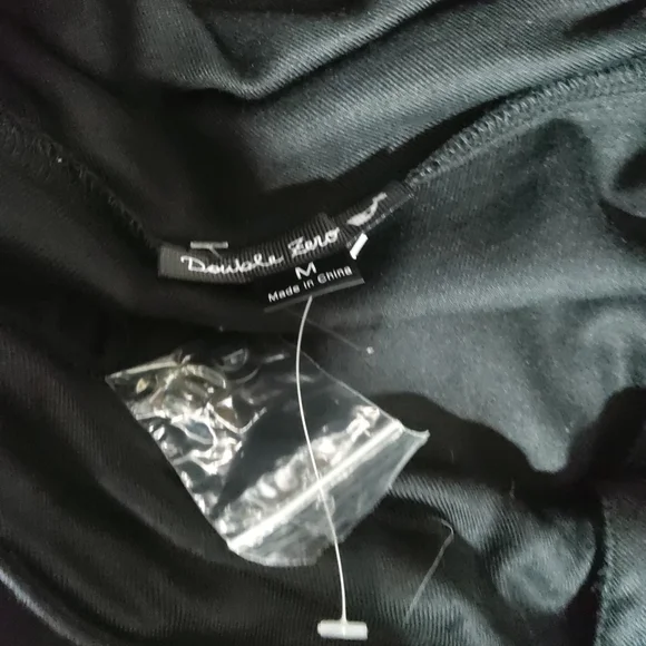 DOUBLE ZERO FLUTTER SLEEVE COWL NECK DRESS SIZE MEDIUM - Picture 7 of 7